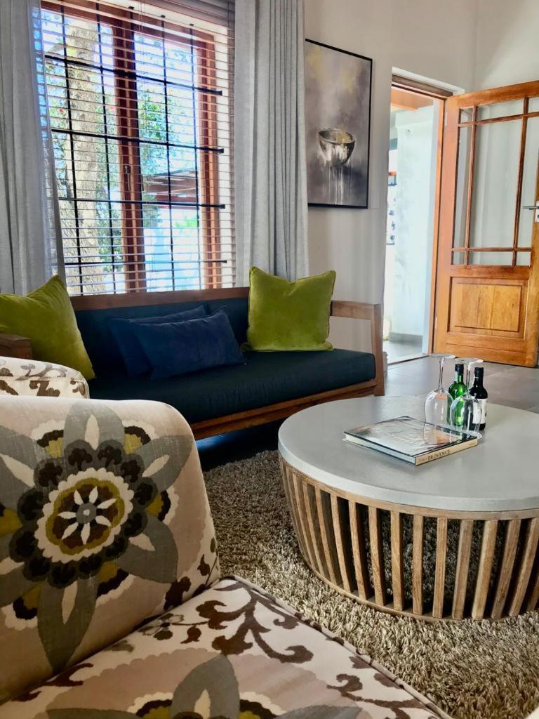 Meerendal Boutique Hotel Durbanville Bagian luar foto