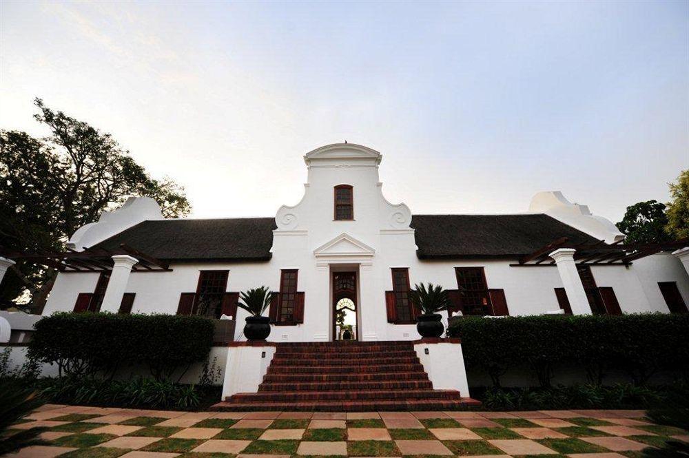 Meerendal Boutique Hotel Durbanville Bagian luar foto