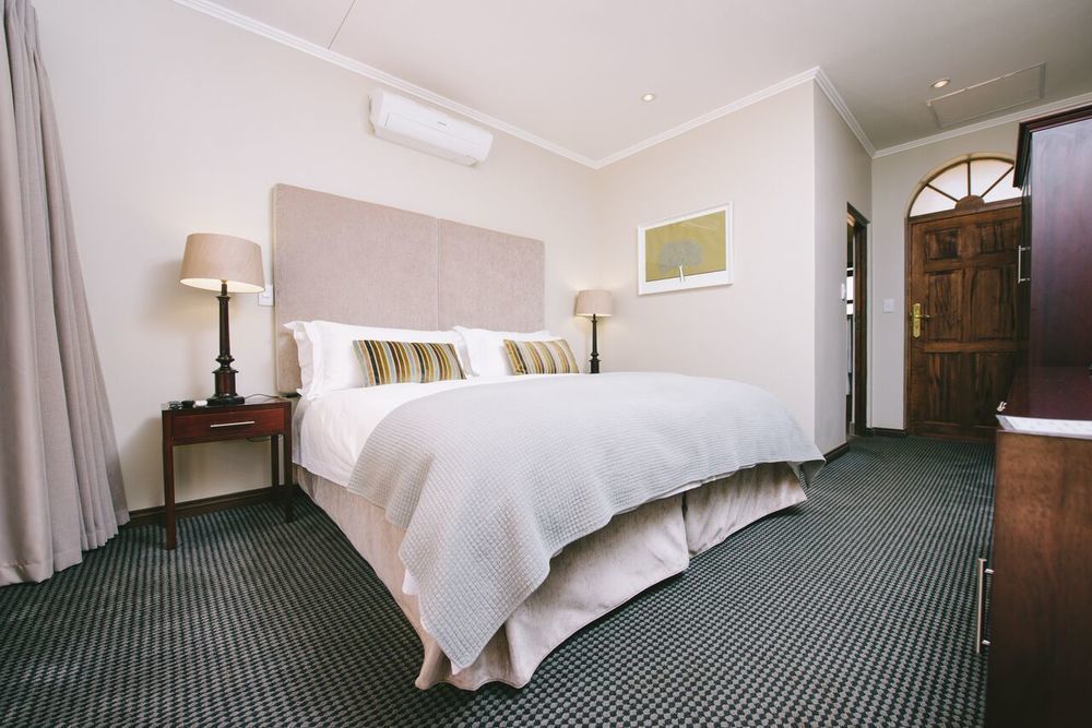 Meerendal Boutique Hotel Durbanville Bagian luar foto